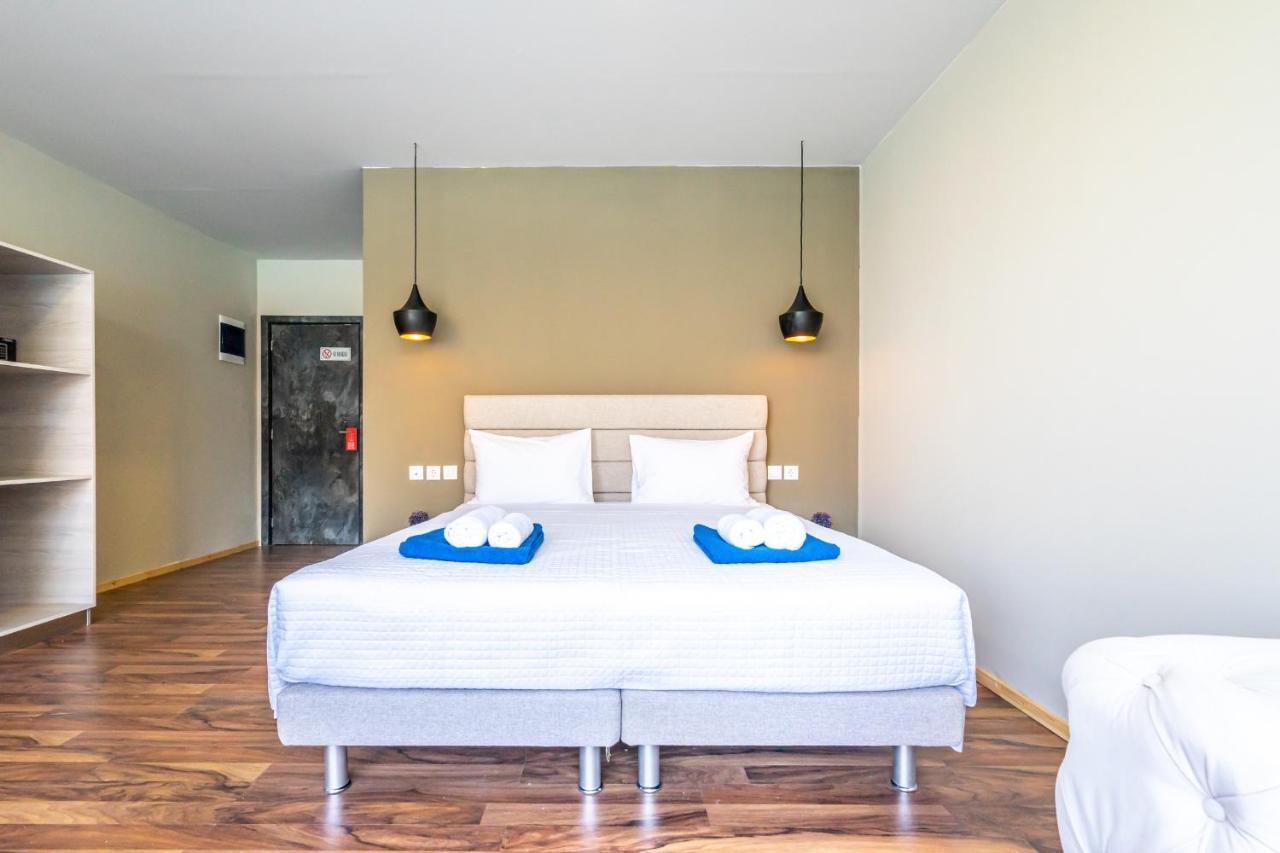 Bamboo Suites Hotel Jaliszósz Kültér fotó