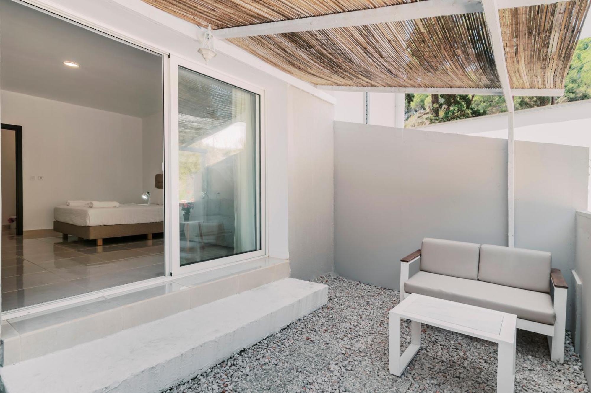 Bamboo Suites Hotel Jaliszósz Kültér fotó
