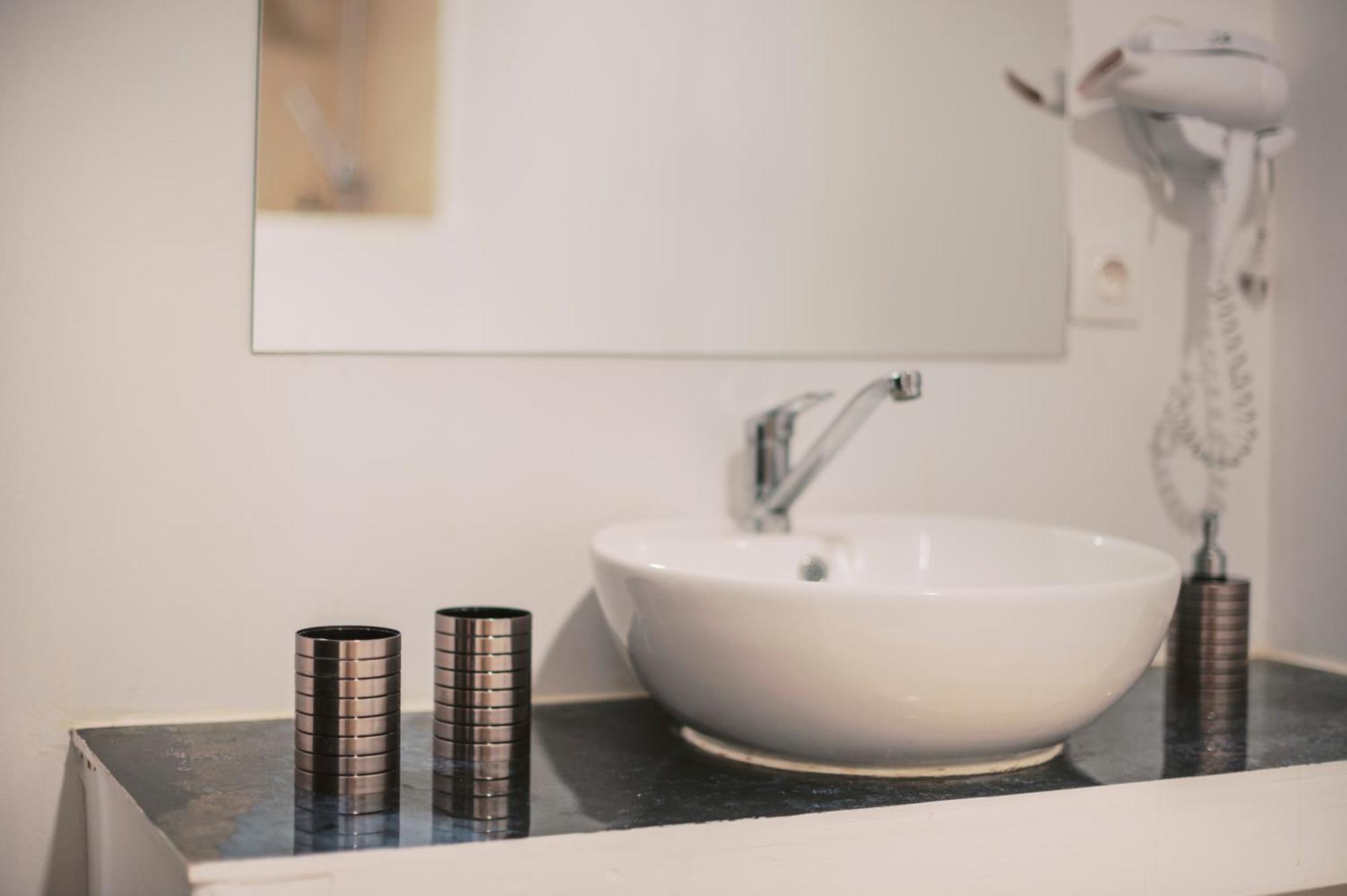 Bamboo Suites Hotel Jaliszósz Kültér fotó