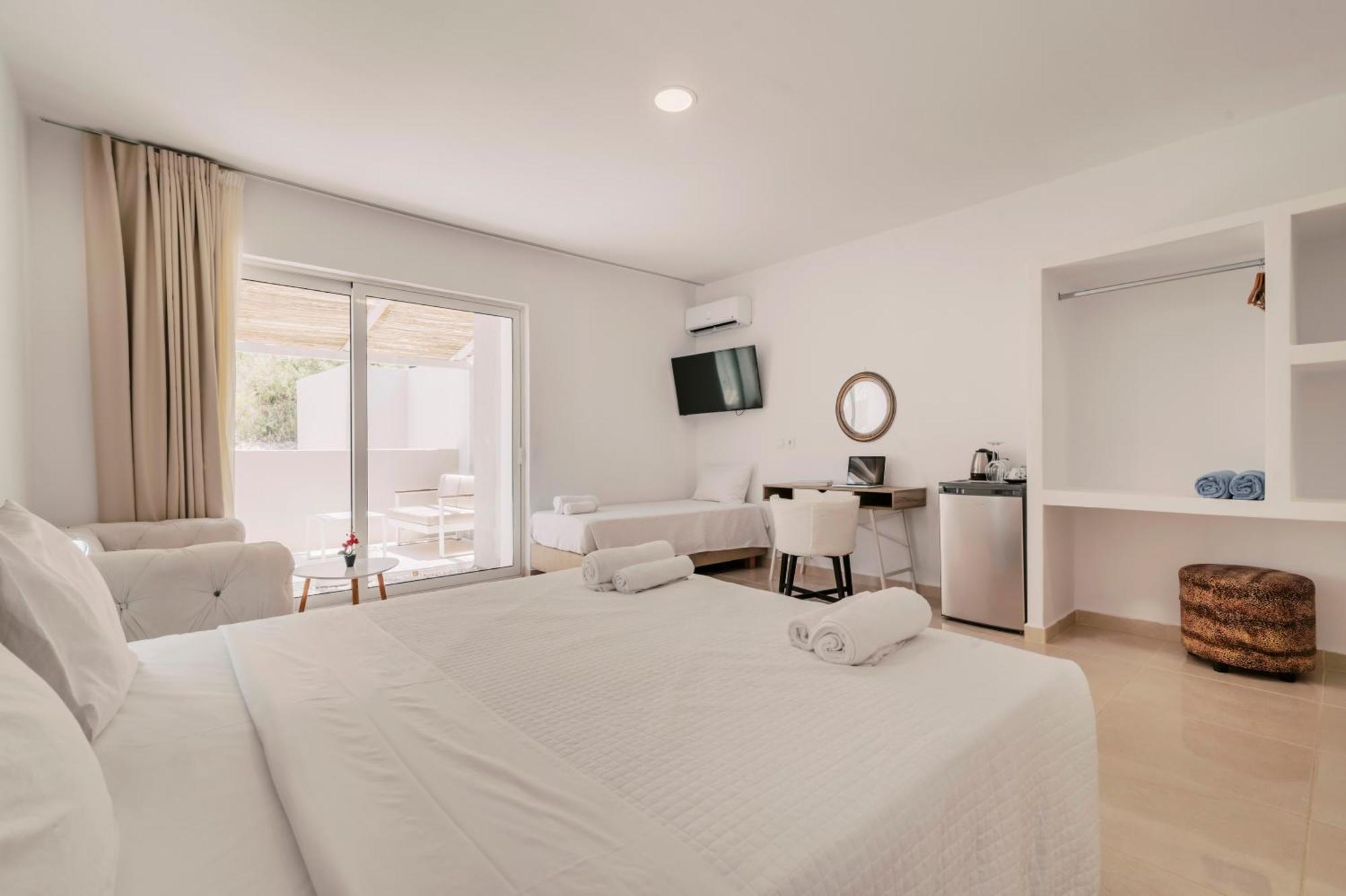 Bamboo Suites Hotel Jaliszósz Kültér fotó