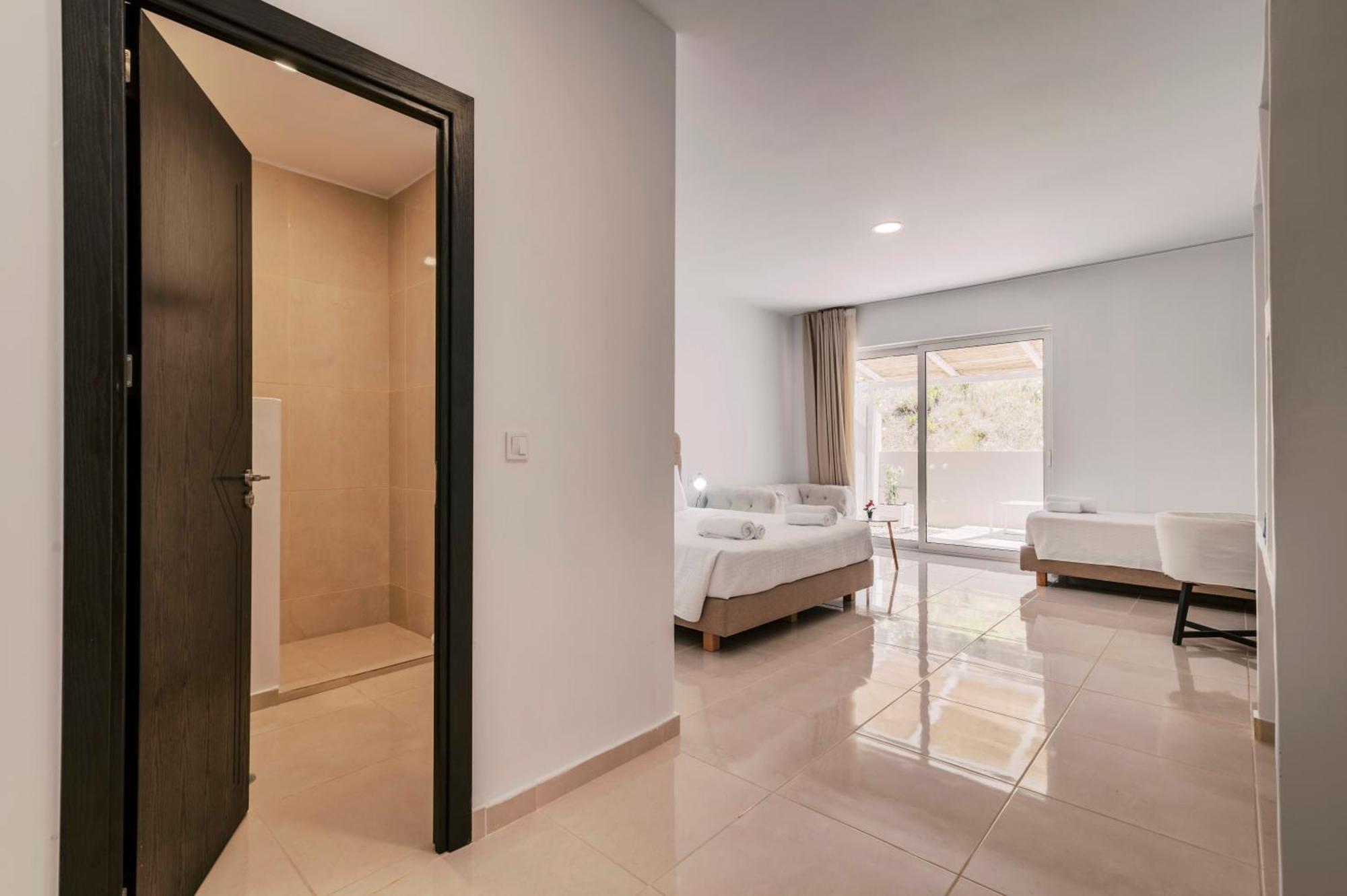 Bamboo Suites Hotel Jaliszósz Kültér fotó