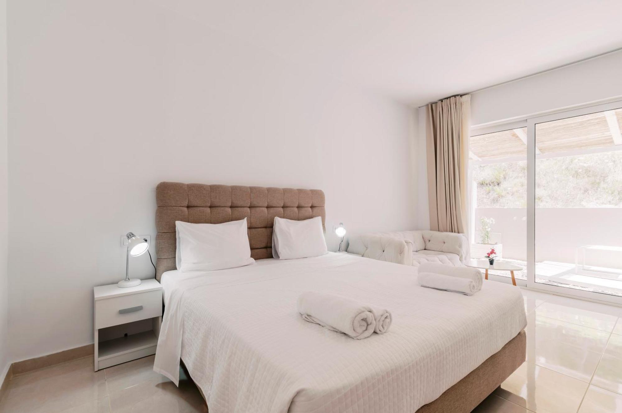 Bamboo Suites Hotel Jaliszósz Kültér fotó