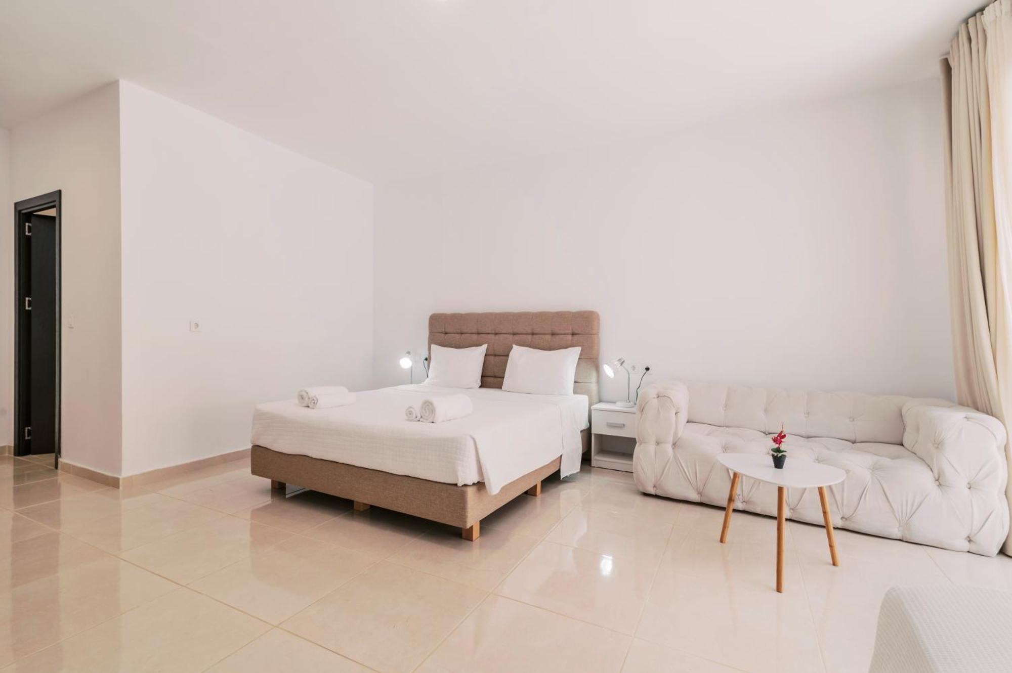 Bamboo Suites Hotel Jaliszósz Kültér fotó