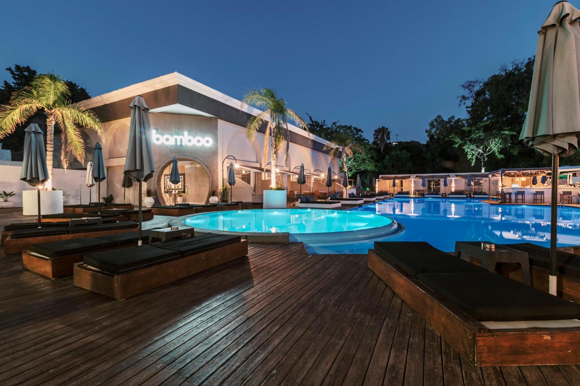Bamboo Suites Hotel Jaliszósz Kültér fotó