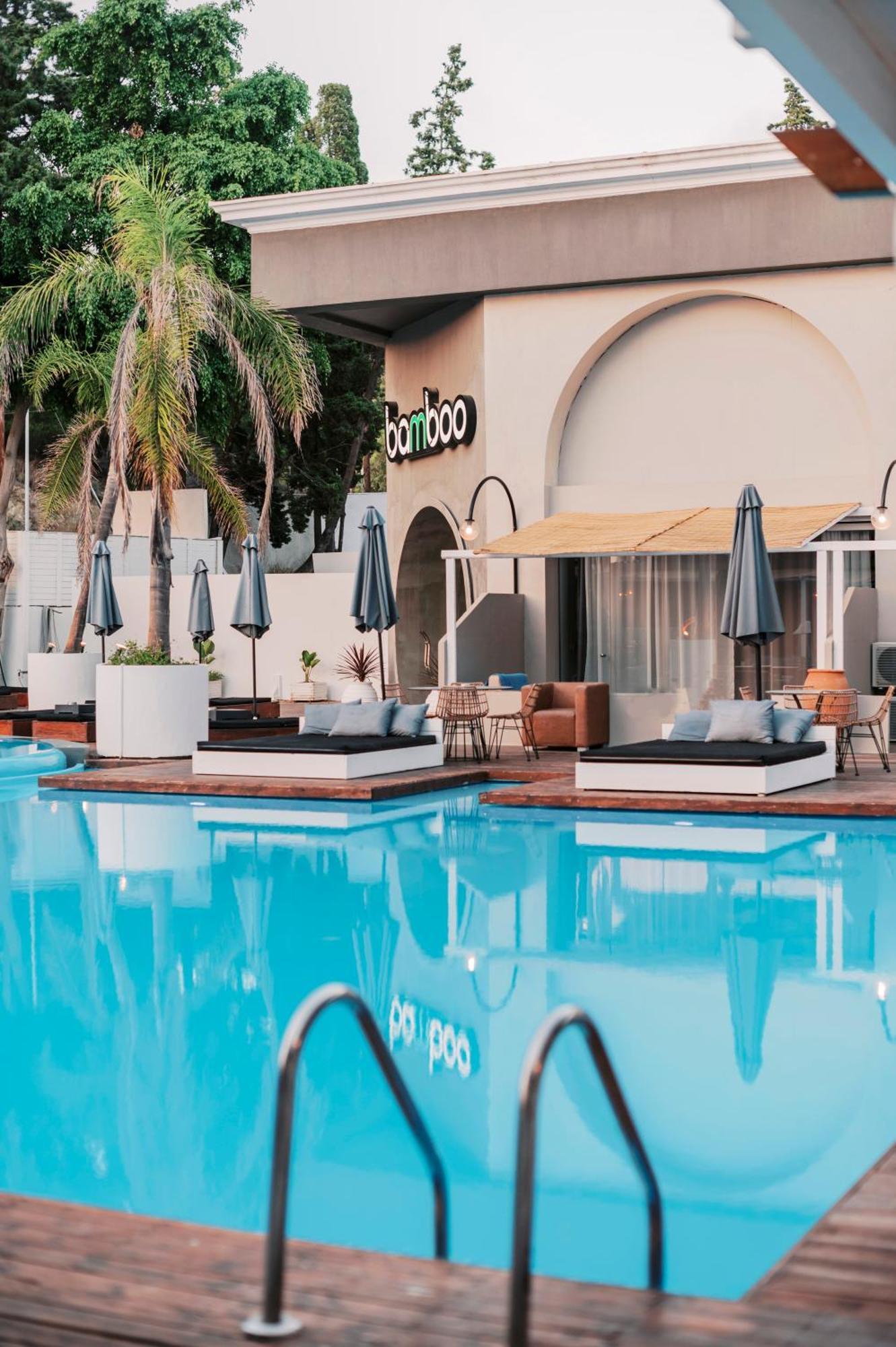 Bamboo Suites Hotel Jaliszósz Kültér fotó
