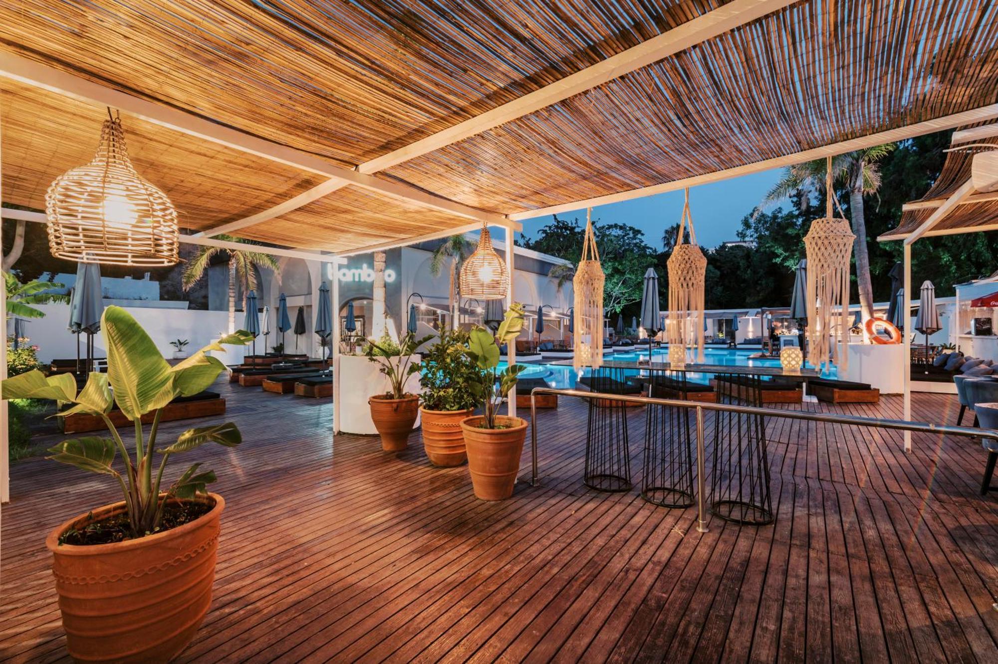 Bamboo Suites Hotel Jaliszósz Kültér fotó