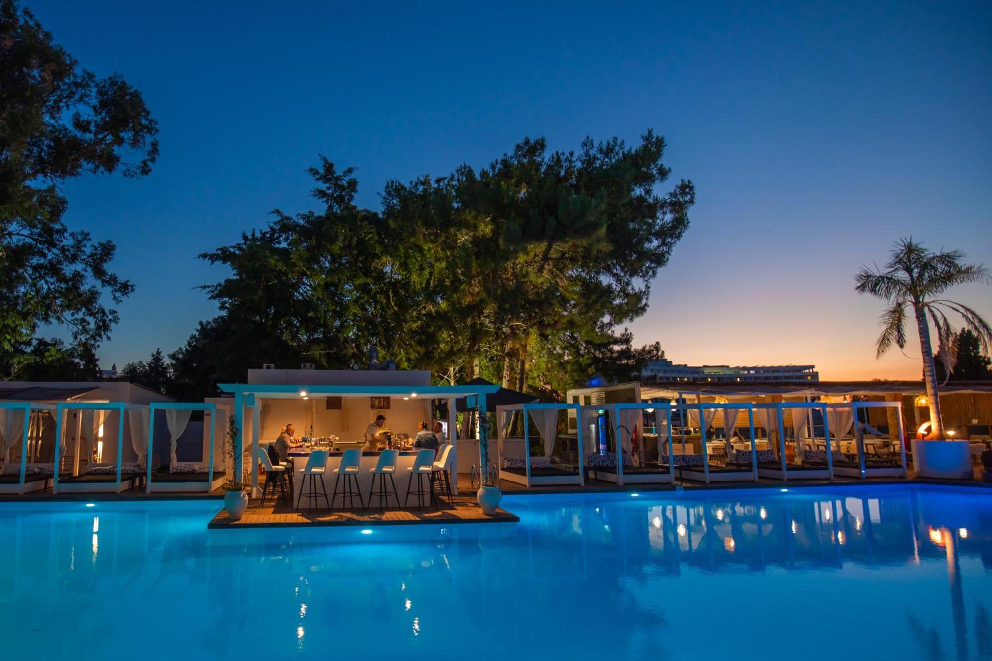 Bamboo Suites Hotel Jaliszósz Kültér fotó